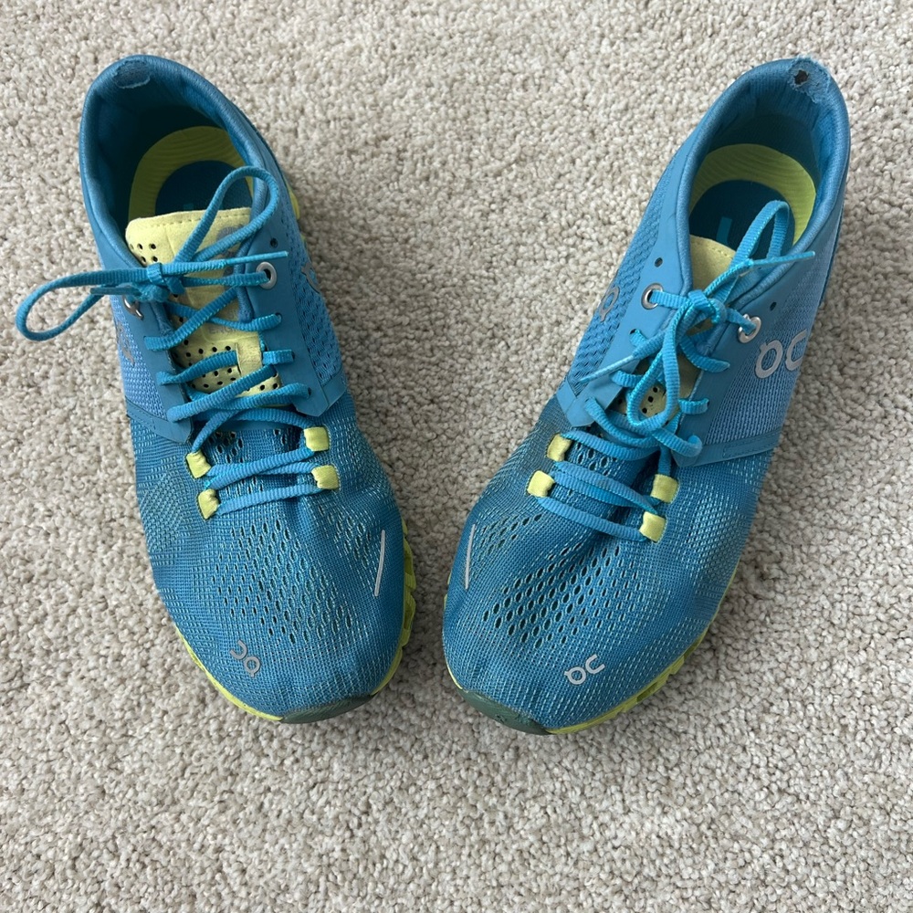 On Cloud X Training Running Shoes: Woman’s Size 6.5 - Picture 4 of 8